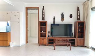 2 Bedrooms Condo for sale in Na Kluea, Pattaya Northpoint 