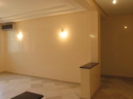 3 Schlafzimmer Appartement zu vermieten im Beau 3 chambres vide dans le quartier VICTOR -HUGO, Na Menara Gueliz