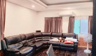 6 Bedrooms House for sale in Nai Mueang, Phitsanulok 