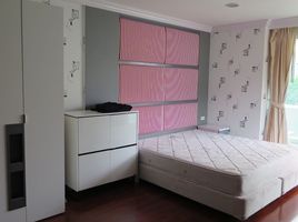 2 Schlafzimmer Appartement zu vermieten im S.C.C. Residence, Khlong Toei Nuea