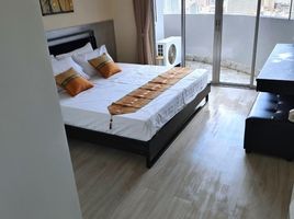 3 Bedroom Apartment for rent at Witthayu Complex, Makkasan