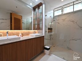 3 Bedroom Condo for sale at The Royal Saladaeng, Si Lom, Bang Rak