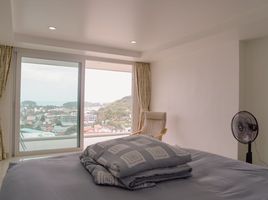 2 Schlafzimmer Penthouse zu vermieten im Kata Royal , Karon