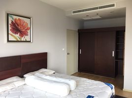 2 Schlafzimmer Appartement zu vermieten im Noble Reveal, Phra Khanong Nuea