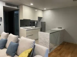 2 спален Кондо в аренду в Quad Silom, Si Lom