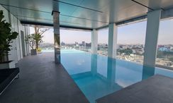 사진들 2 of the Communal Pool at KnightsBridge Kaset - Society