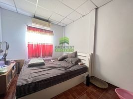 3 Schlafzimmer Villa zu verkaufen im Baan Taweethong 110, Nong Khang Phlu