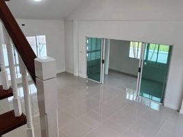 3 Schlafzimmer Villa zu verkaufen im Chonlada Land and House Park, Nong Chom, San Sai