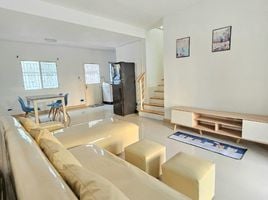 3 Schlafzimmer Reihenhaus zu vermieten im Pruksa Ville 28 Wongwaen-Rattanathibet, Sao Thong Hin, Bang Yai