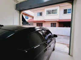 2 Bedroom Townhouse for sale in Mueang Si Sa Ket, Si Sa Ket, Mueang Tai, Mueang Si Sa Ket