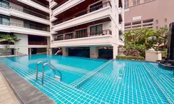 Фото 3 of the Communal Pool at Prime Suites