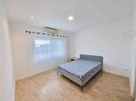 4 Schlafzimmer Reihenhaus zu vermieten im Urban Sathorn, Bang Chak, Phasi Charoen