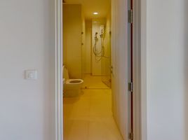 1 Bedroom Condo for rent at Life One Wireless, Lumphini