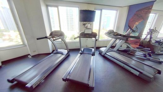 Фото 1 of the Fitnessstudio at All Seasons Mansion