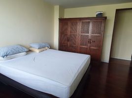 1 спален Кондо в аренду в Baan Saraan, Khlong Toei Nuea, Щаттхана, Бангкок