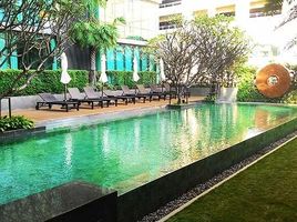 1 Bedroom Apartment for sale at The Room Sukhumvit 21, Khlong Toei Nuea