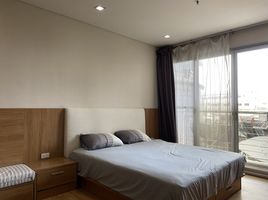2 Schlafzimmer Wohnung zu verkaufen im Le Luk Condominium, Phra Khanong Nuea