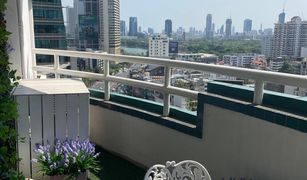 3 Bedrooms Condo for sale in Khlong Toei Nuea, Bangkok Las Colinas