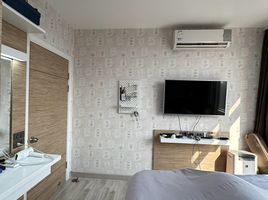 2 Bedroom Condo for sale at Manor Sanambinnam, Bang Kraso, Mueang Nonthaburi