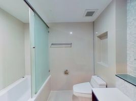 2 Bedroom Condo for rent at Charan Tower, Khlong Tan Nuea, Watthana