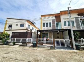 4 Bedroom Townhouse for sale at Golden Town Bangna-Kingkaew, Racha Thewa