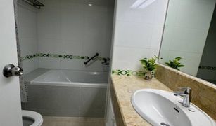 2 Bedrooms Condo for sale in Khlong Tan Nuea, Bangkok Baan Suanpetch