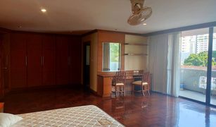 3 Bedrooms Condo for sale in Khlong Toei, Bangkok Dera Mansion