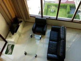 2 Bedroom Apartment for rent at The Emporio Place, Khlong Tan