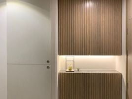 1 Schlafzimmer Appartement zu vermieten im Noble Ploenchit, Lumphini