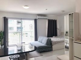 Studio Condo for rent at Phahon Metro Condominium, Sam Sen Nai