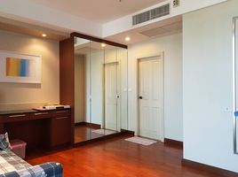 2 Bedroom Apartment for sale at Supalai Oriental Place Sathorn-Suanplu, Thung Mahamek