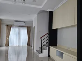 3 спален Таунхаус for sale in Паттайя, Nong Prue, Паттайя