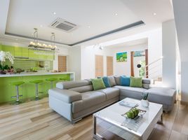 5 Schlafzimmer Villa zu verkaufen im Ban Tai Estate, Maenam