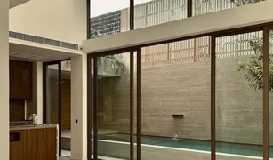 曼谷 Wat Phraya Krai Adler Chan Road 4 卧室 联排别墅 售 