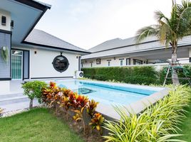 3 Schlafzimmer Haus zu verkaufen im Blue Loft 88, Thap Tai, Hua Hin, Prachuap Khiri Khan, Thailand