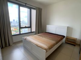 2 спален Кондо в аренду в The Lofts Ekkamai, Phra Khanong