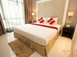 1 Schlafzimmer Appartement zu vermieten im Hope Land Hotel Sukhumvit 46/1, Phra Khanong, Khlong Toei