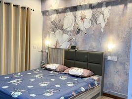1 Bedroom Condo for rent at Thru Thonglor, Bang Kapi, Huai Khwang