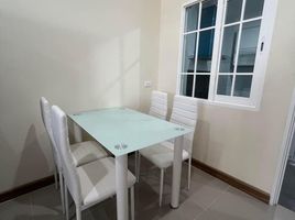 2 Schlafzimmer Haus zu vermieten im Golden Town Chiangmai - Kad Ruamchok, Fa Ham