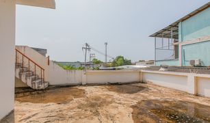 Nai Wiang, Phrae တွင် 3 အိပ်ခန်းများ တိုက်တန်း ရောင်းရန်အတွက်