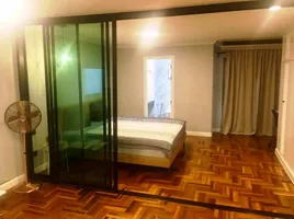 1 Schlafzimmer Wohnung zu vermieten im Rin House, Khlong Tan Nuea, Watthana