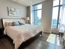 2 спален Кондо на продажу в Oriental Residence Bangkok, Lumphini