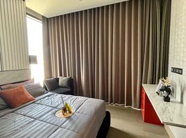 1 Schlafzimmer Penthouse zu vermieten im The Esse at Singha Complex, Bang Kapi, Huai Khwang