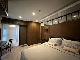 2 Bedroom Condo for sale at Sky Walk Residences, Phra Khanong Nuea, Watthana, Bangkok