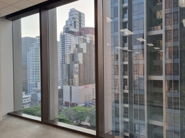 131 m² Office for rent at SINGHA COMPLEX, Bang Kapi, Huai Khwang