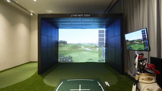 Фото 1 of the Golf Simulator at The Esse Asoke