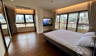 2 Bedrooms Apartment for sale in Lumphini, Bangkok Baan Ploenchit