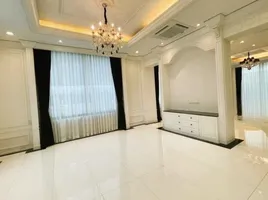 13 Bedroom Hotel for sale in The Commons, Khlong Tan Nuea, Khlong Tan Nuea