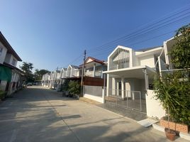 3 Bedroom Townhouse for sale at Thipmanee, Khlong Nueng
