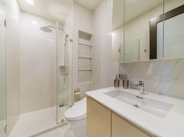 1 Bedroom Condo for sale at Chewathai Residence Asoke, Makkasan